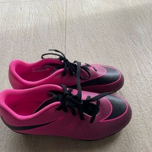 Girls NIKE soccer shoes